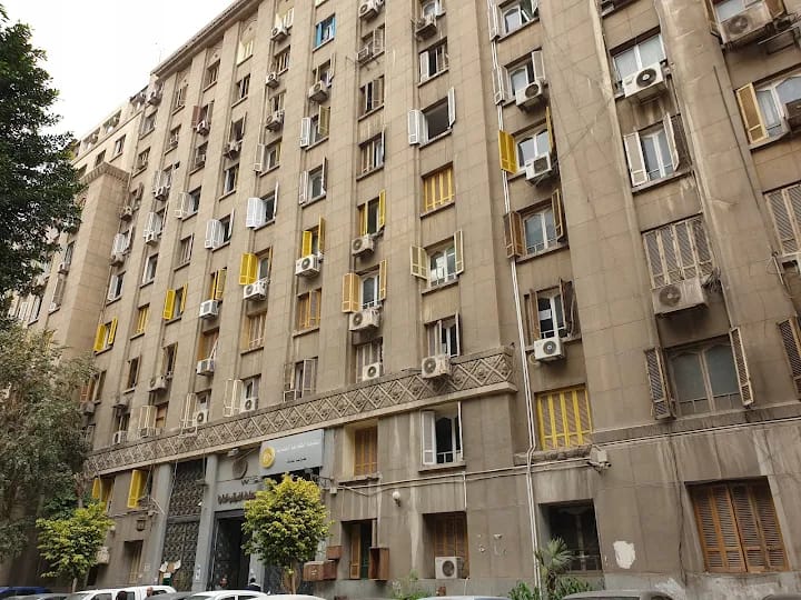 مبنى الضرائب (حسين حجازي) - القاهرة